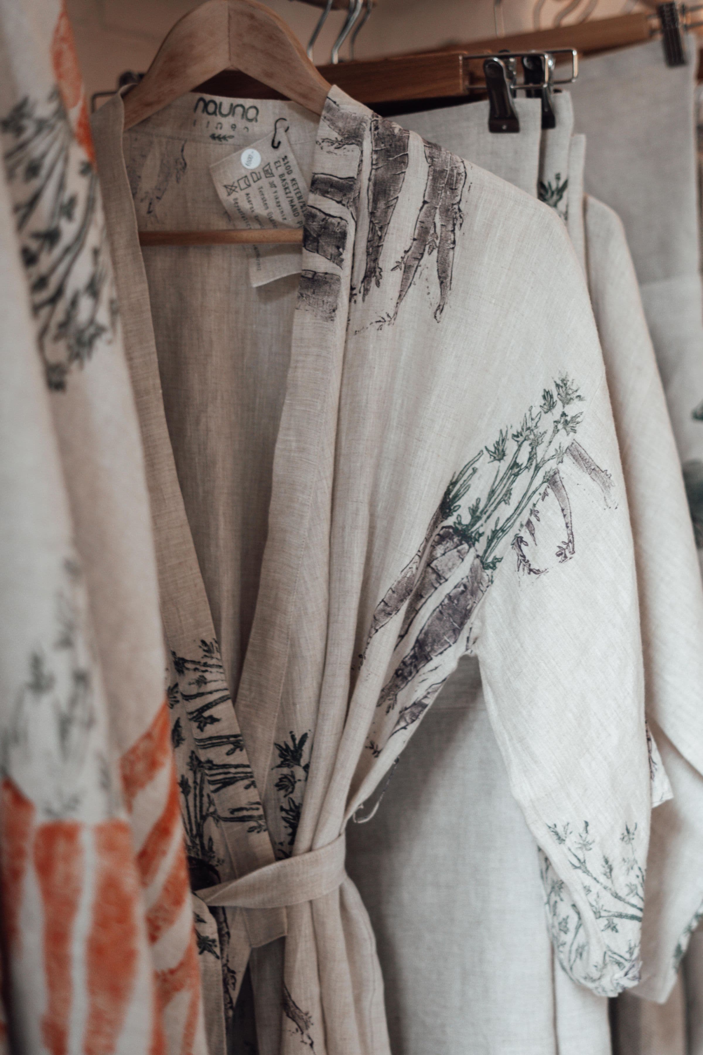 Botanical Print Cotton Robe, ivory print