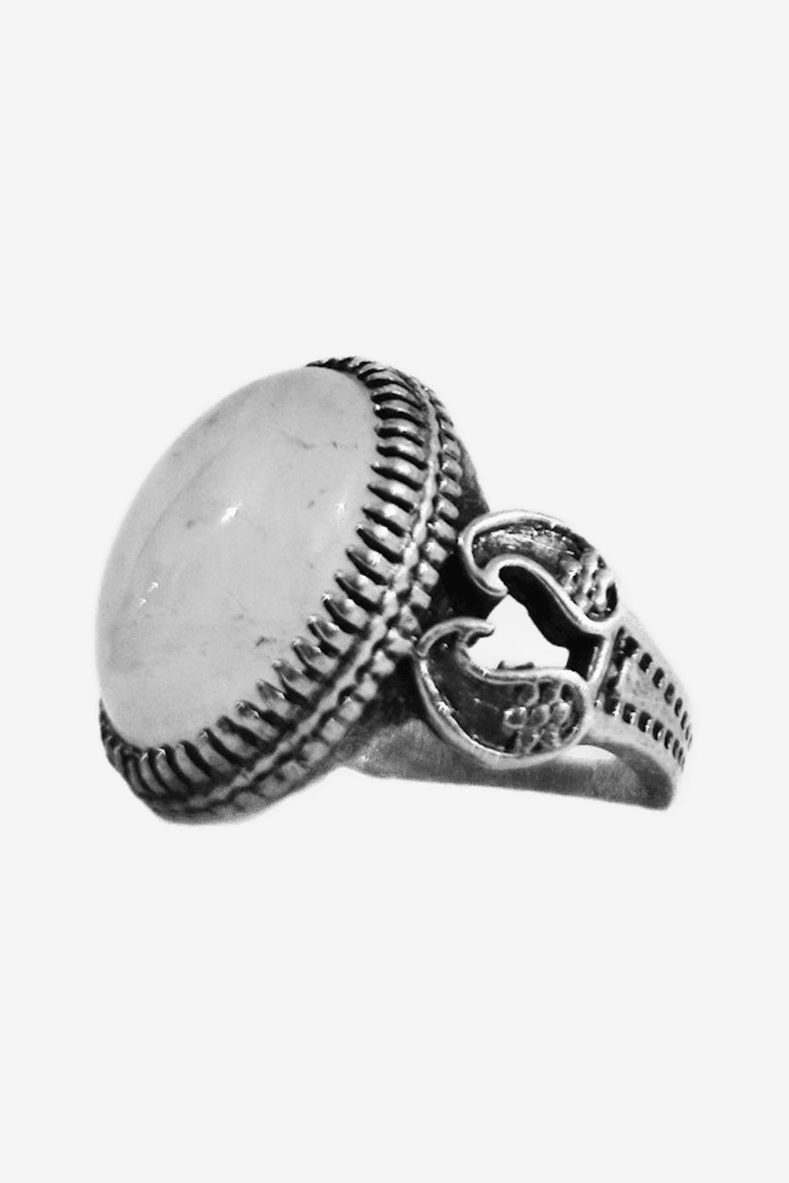 Rania Moonstone-Look Ring