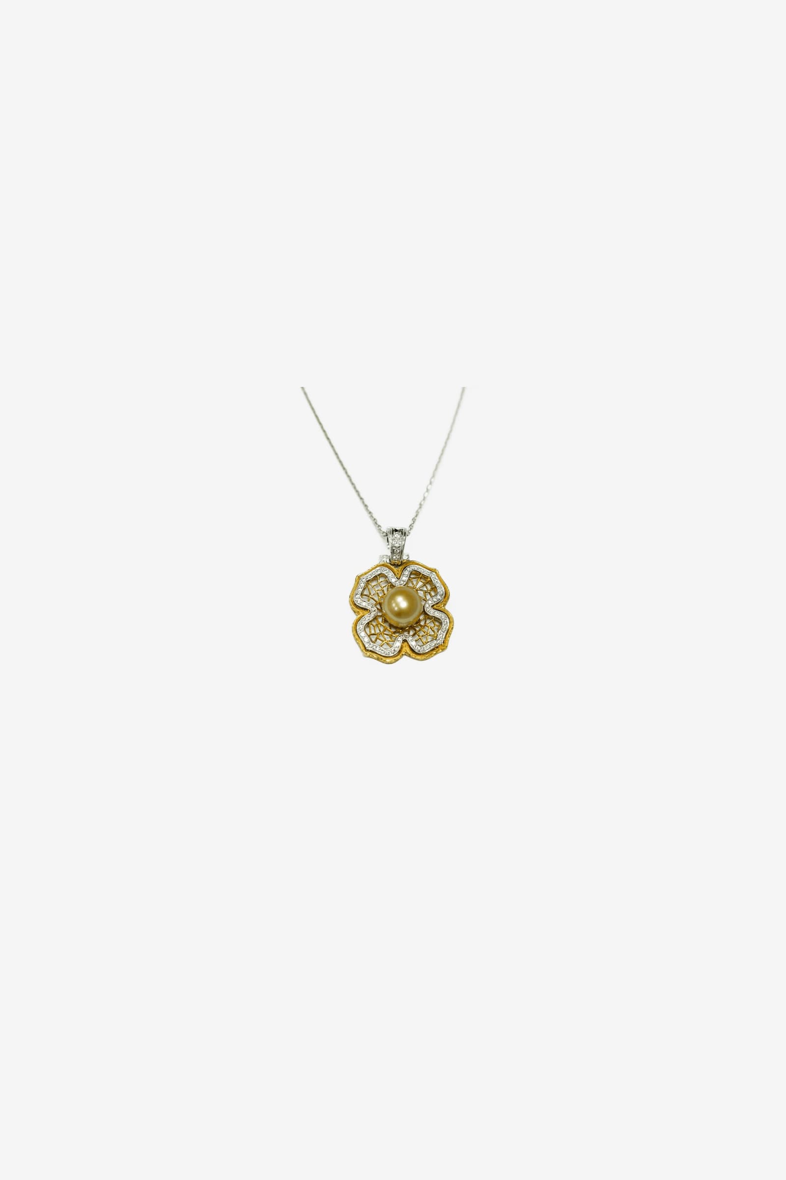 Gulnaz Flower Pendant Necklace