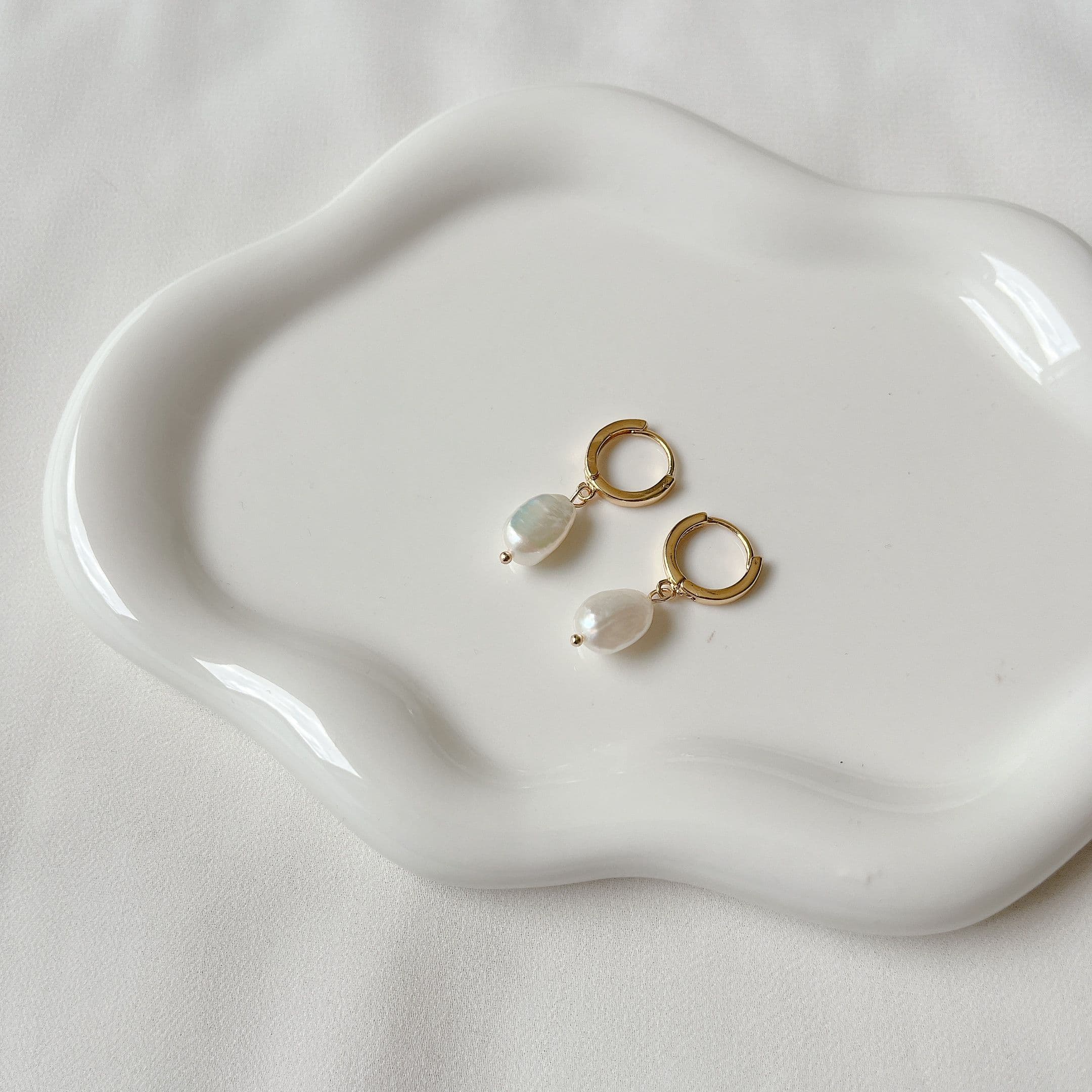 Noor Pearl Drop Earrings
